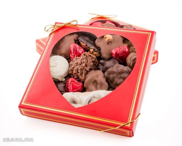 شکلات ولنتاین با بسته بندی شیک و لاکچری
