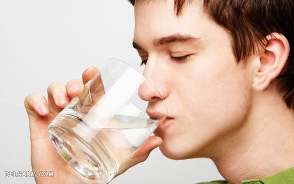 تاثیر نوشیدن آب در لاغری 