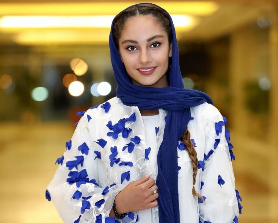 خیره کننده ترین عکس های ترلان پروانه در جشنواره فیلم فجر ۹۸