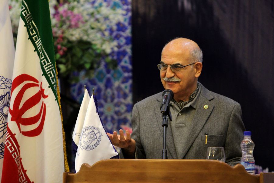 زندگی نامه بهمن کشاورز