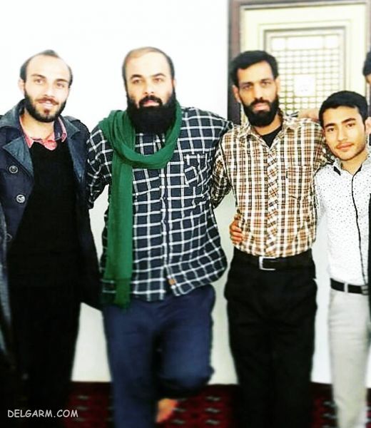 گالری تصاویر مصطفی قدمگاهی/فیلم اولین اظهارات مصطفی قدمگاهی/فیلم های مداح جنجالی داره میریزه/بیوگرافی مصطفی قدمگاهی مداح جنجالی داره میریزه/اینستاگرام مصطفی قدمگاهی/ تلگرام مصطفی قدمگاهی//واکنش ها به آهنگ داره میریزه