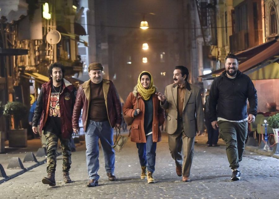 حضور پرویز پرستویی در اکران مردمی فیلم سینمایی مطرب + عکس