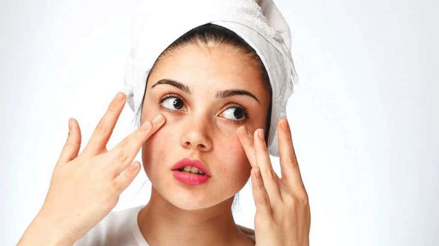 آرایش صحیح و حرفه ای پوست خشک