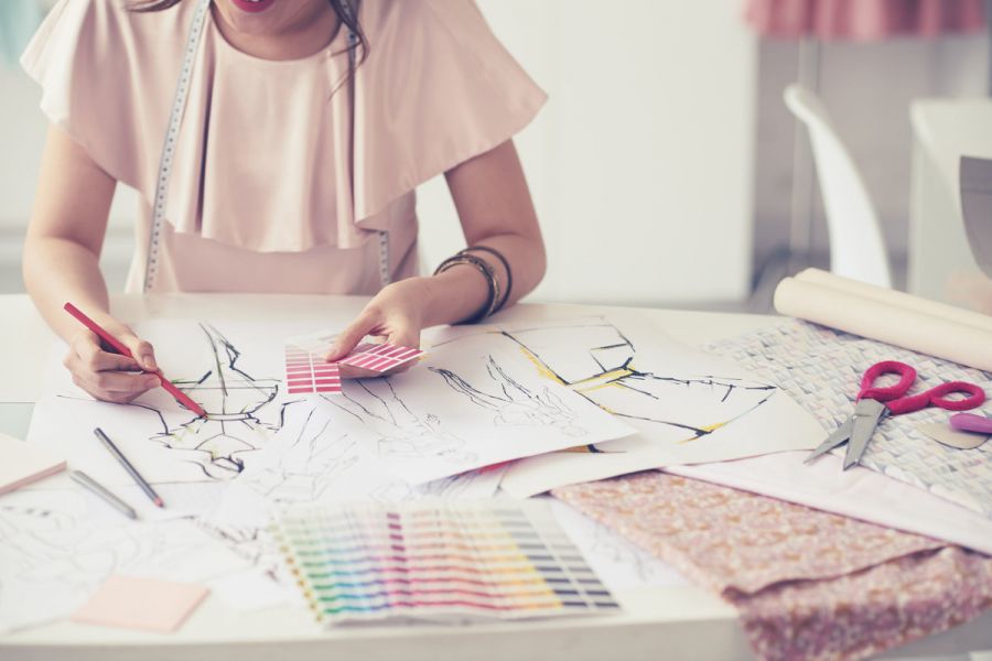چطور برای انتخاب رنگ لباس تصمیم بگیریم ؟