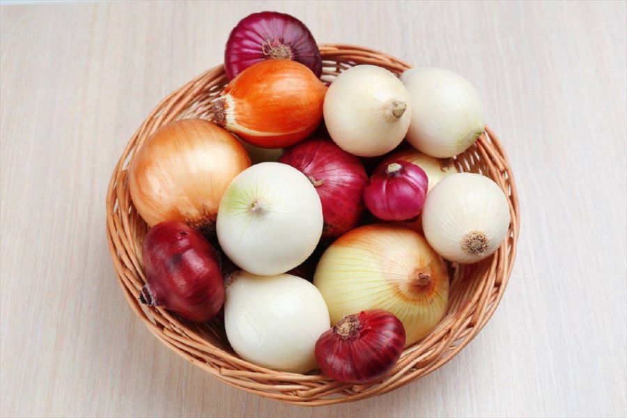 پیاز و خواص بینظیر آن + ارزش غذایی پیاز