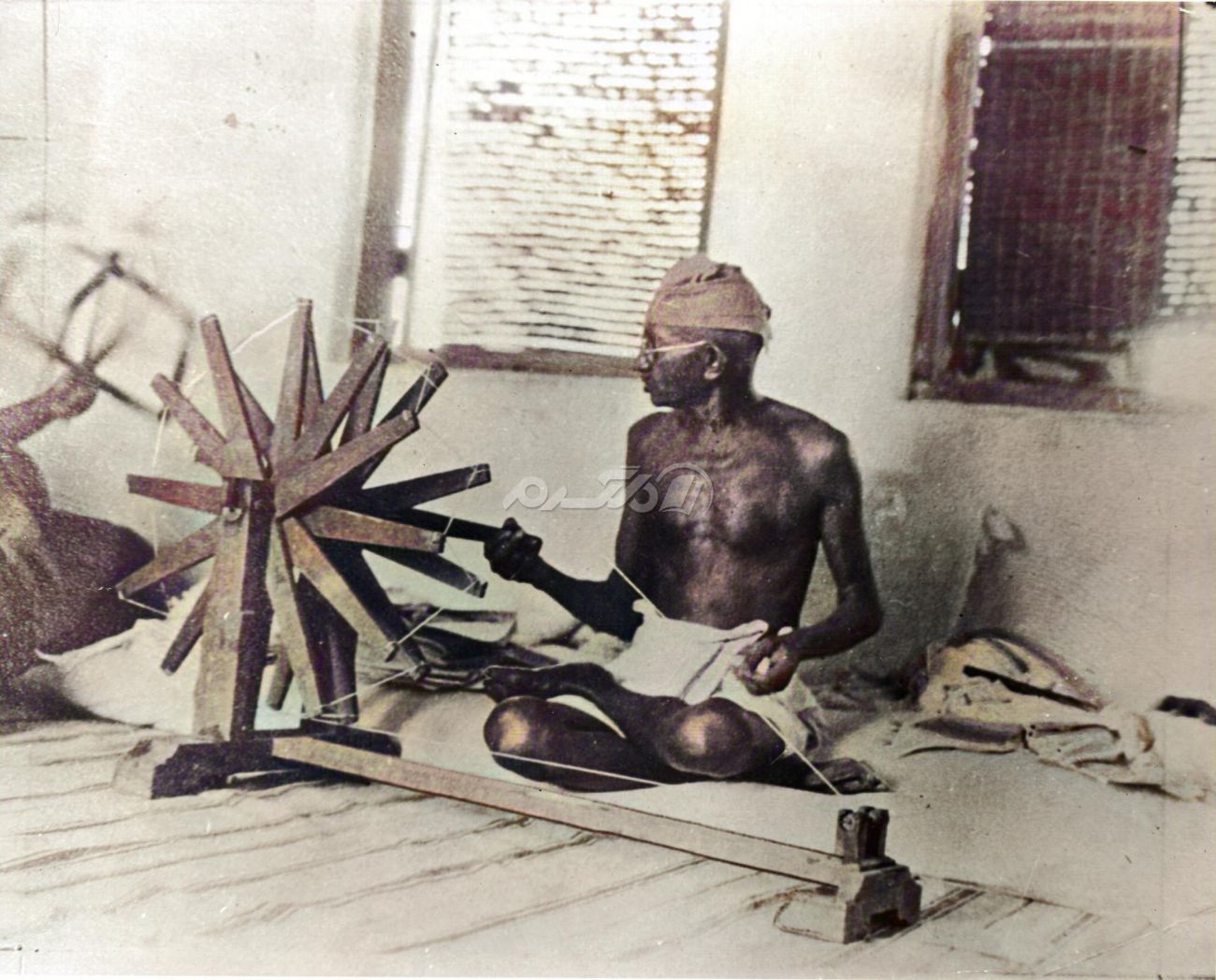 تصاویر رنگی و دیده نشده از مهاتما گاندی پدر معنوی هند !