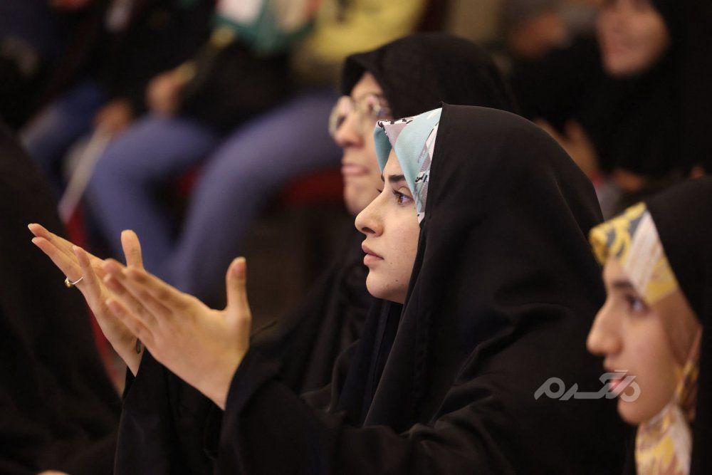 تماشای فوتبال ایران آمریکا در برج میلاد
