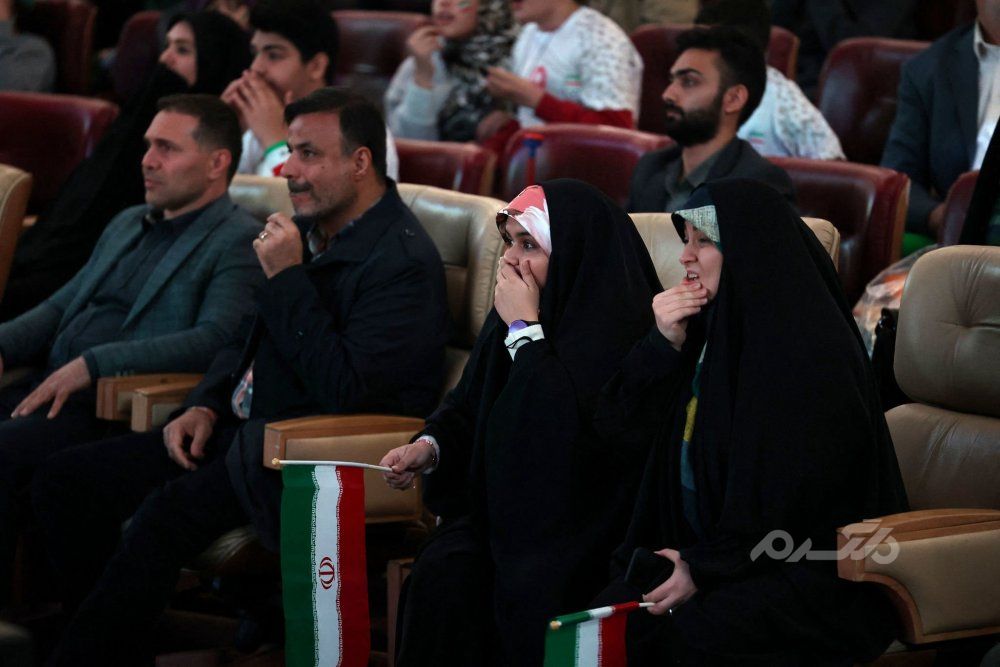 تماشای فوتبال ایران آمریکا در برج میلاد