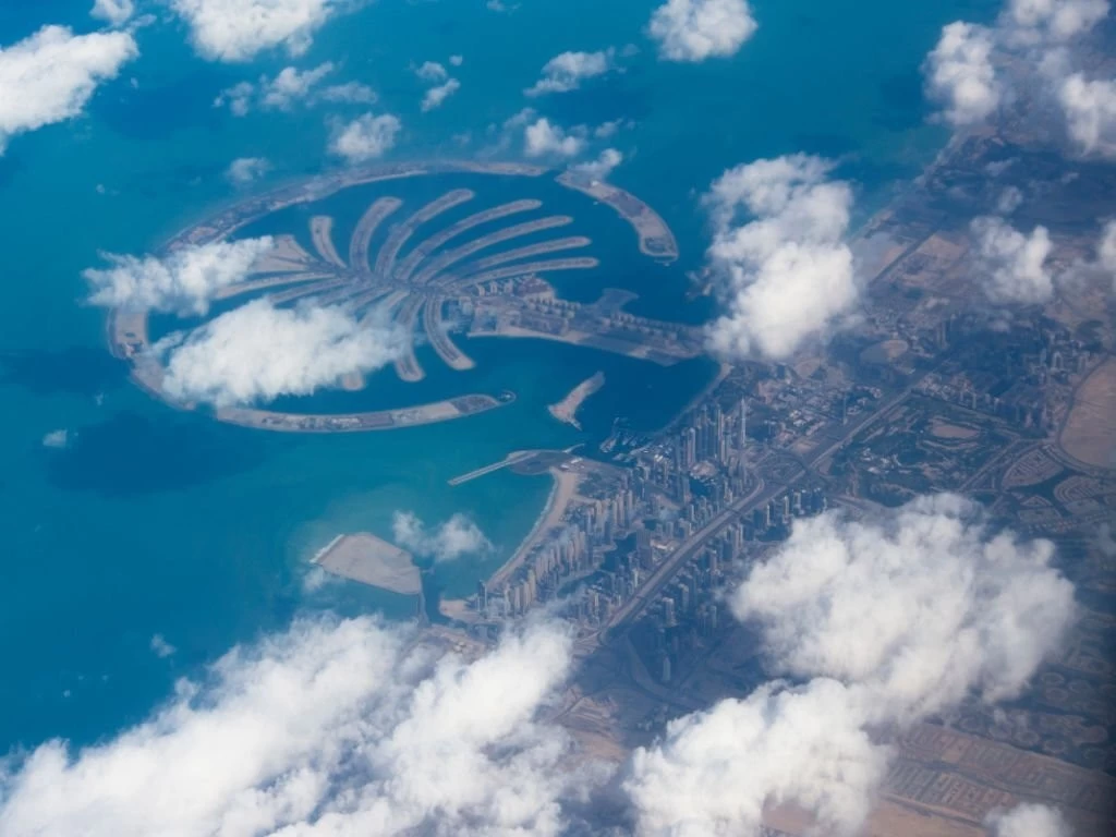 نمای هوایی از خط ساحلی دبی، جزایر نخل