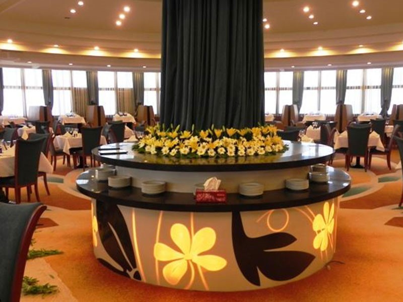 معرفی هتل بزرگ شیراز، کشتی اقامتی بر فراز شیراز!