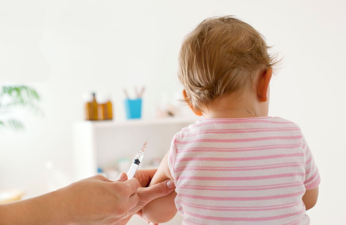سفت شدن جای واکسن نوزاد نشانه چیست؟