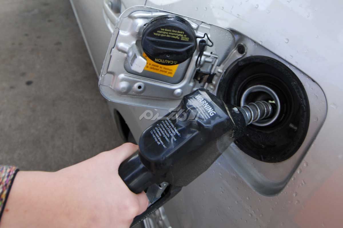  چرا باید از پر کردن بیش از حد باک بنزین خودداری کرد؟