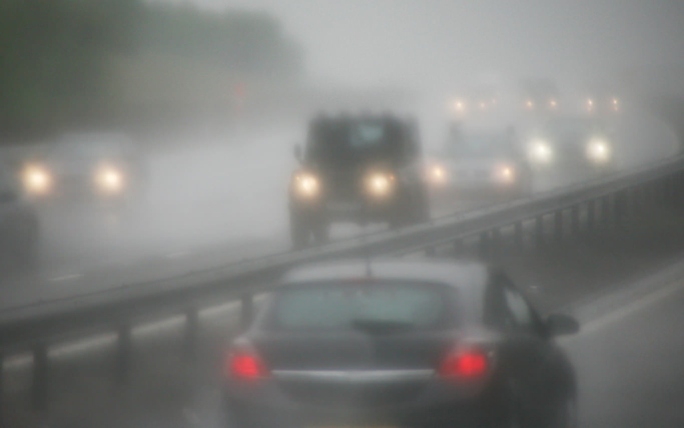 اصول رانندگی در هوای مه آلود