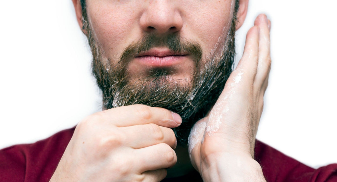 روش شستن ریش بلند 