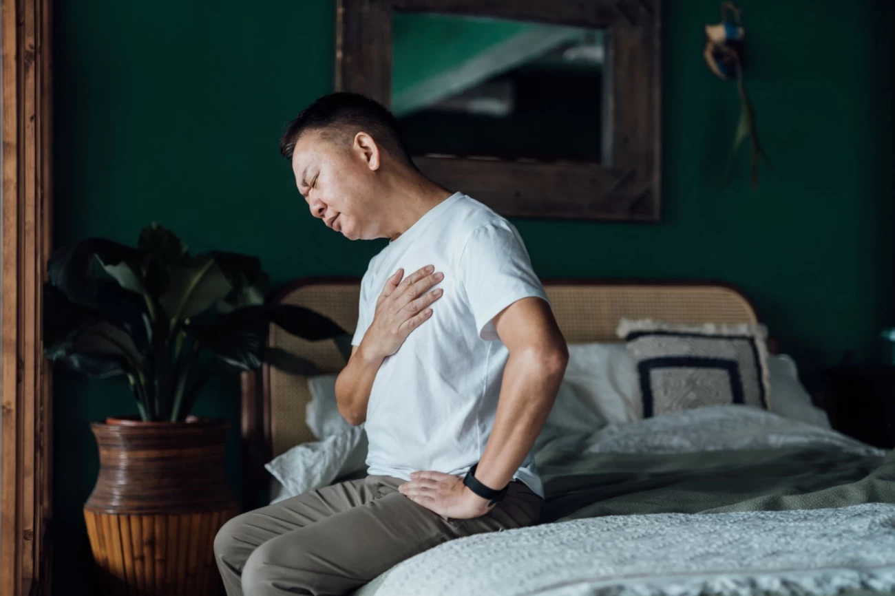 تشخیص علت درد قفسه سینه هنگام قورت دادن