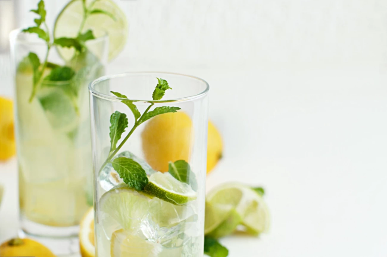 فواید نوشیدن آب لیمو