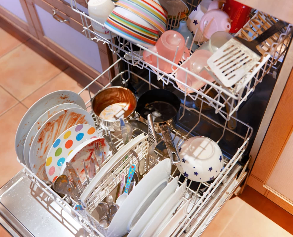 علت تمیز نشستن ظروف در ظرفشویی