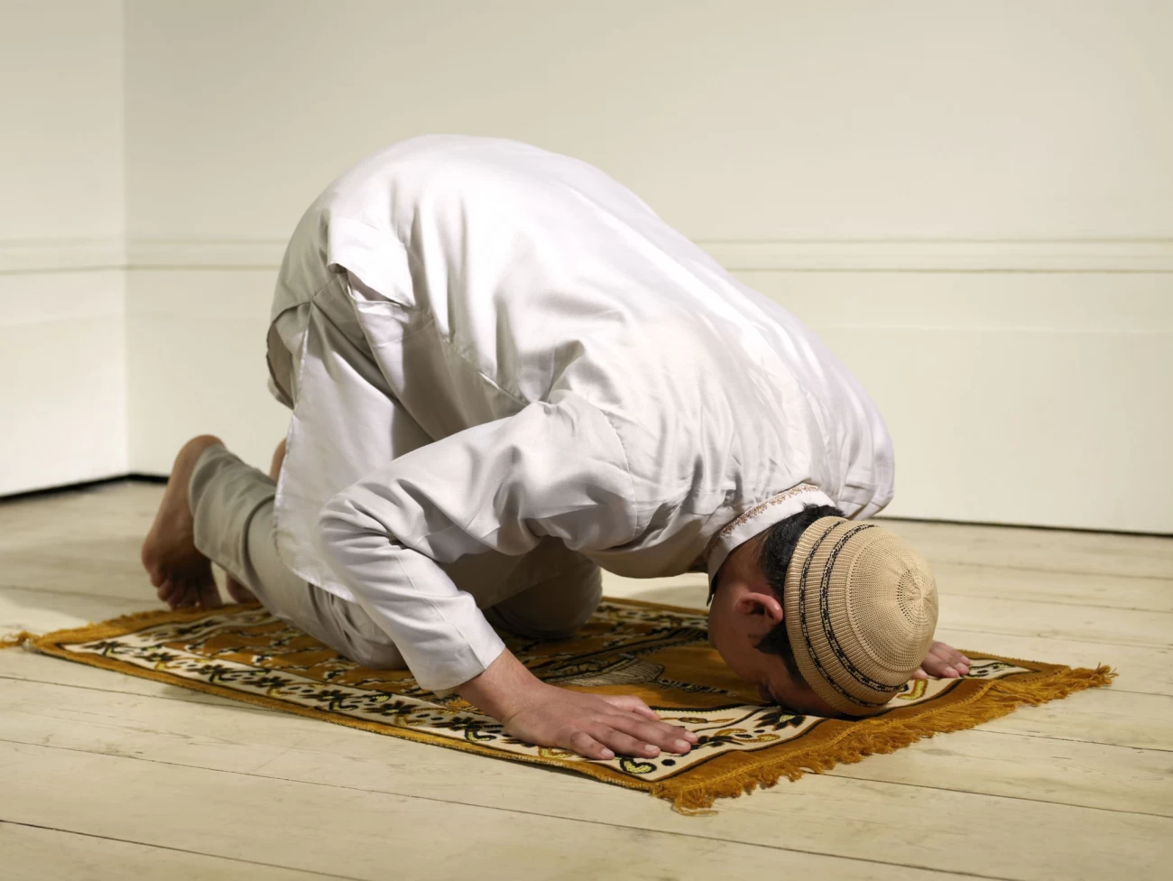 نماز غفیله چگونه خوانده می شود