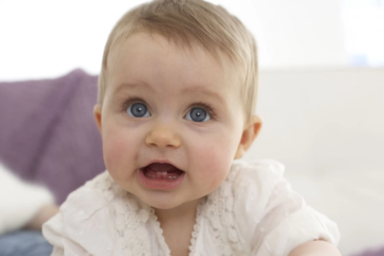 کدام دندان کودک دائمی است و چه زمانی رویش پیدا می کند؟