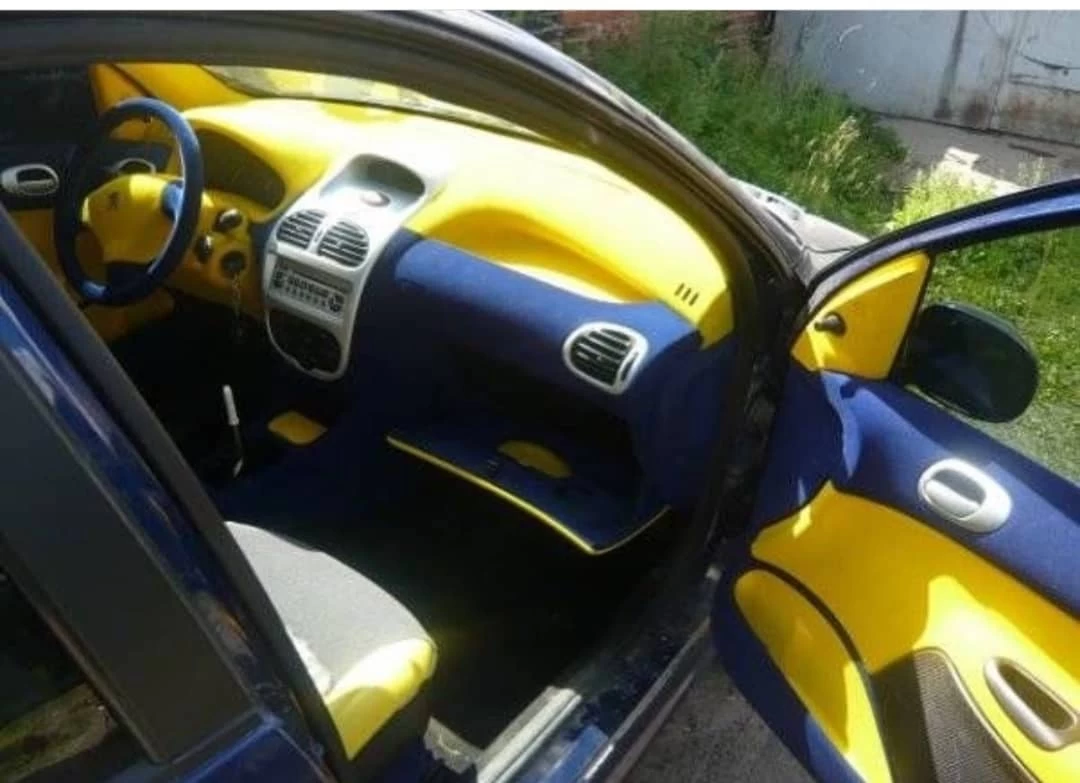 Флок в салоне автомобиля. Флокирование салона. Флокирование панели автомобиля. Флокирование торпедо. Флокирование автомобиля.