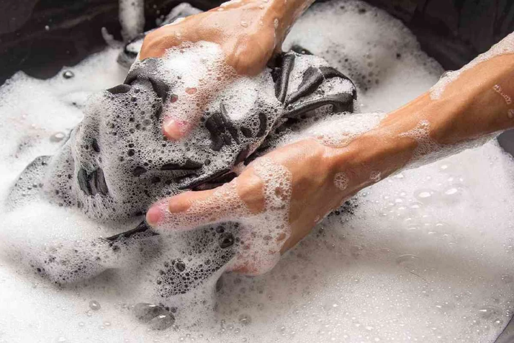 نحوه شستن کاپشن خزدار با دست و ماشین لباسشویی