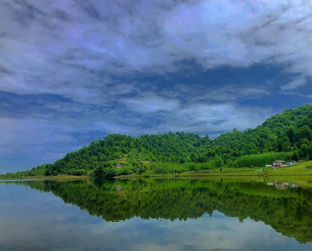 دریاچه سرآگاه کجاست ؟