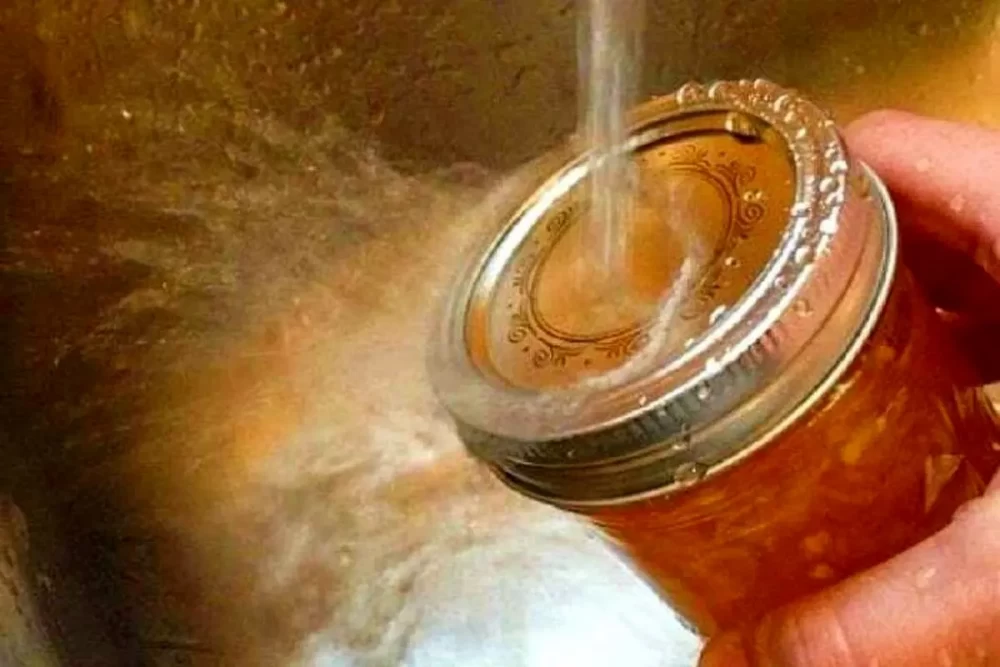 باز کردن شیشه مربا ؛ ترشی یا رب