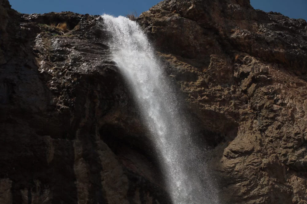 آبشار سنگان سولقان؛ طبیعتی حیرت‌انگیز در نزدیکی تهران 