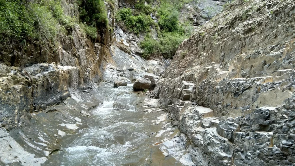 تصویر آبشار قره سو