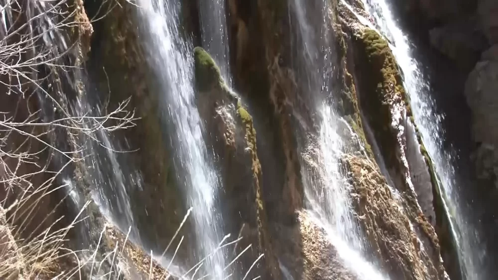 آبشار پونه زار کجاست ؟