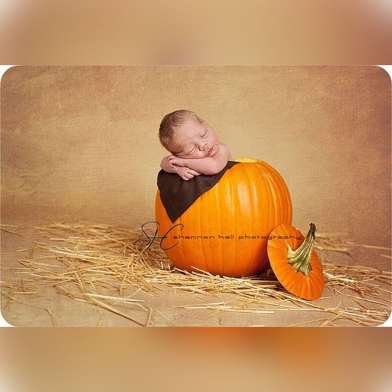 ایده عکس هالووین نوزاد در منزل و آتلیه