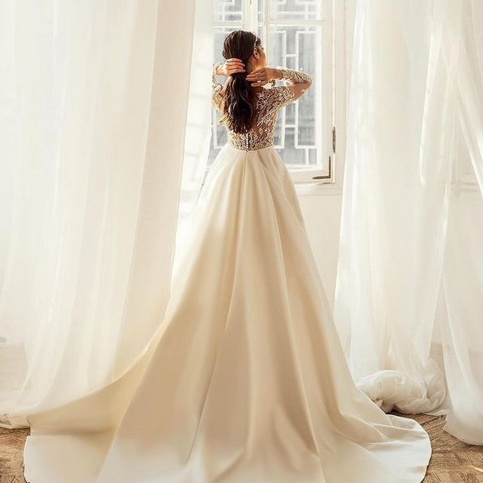 لباس عروس ۱۴۰۱