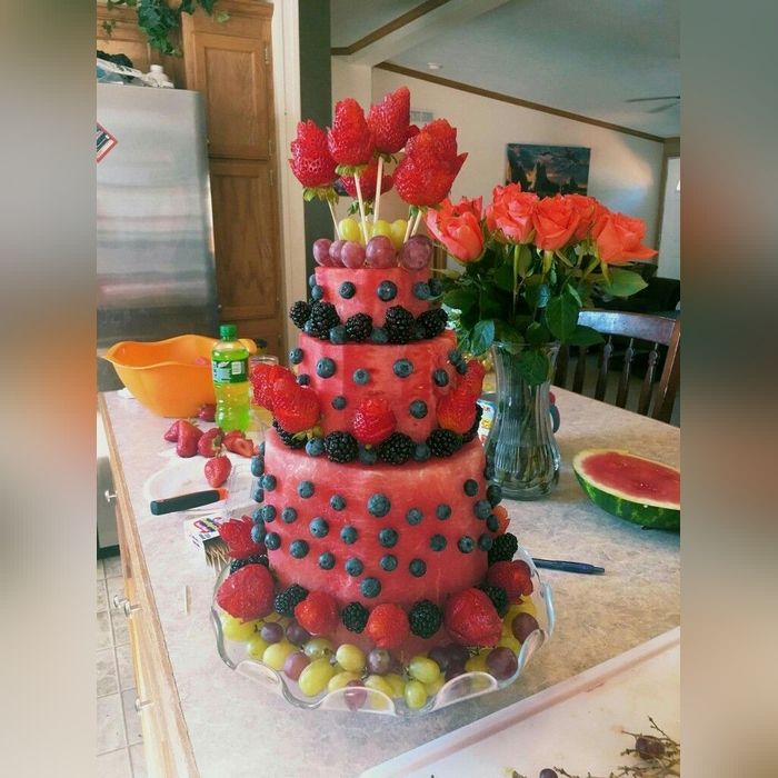تزیین میوه شب یلدا برای مدرسه