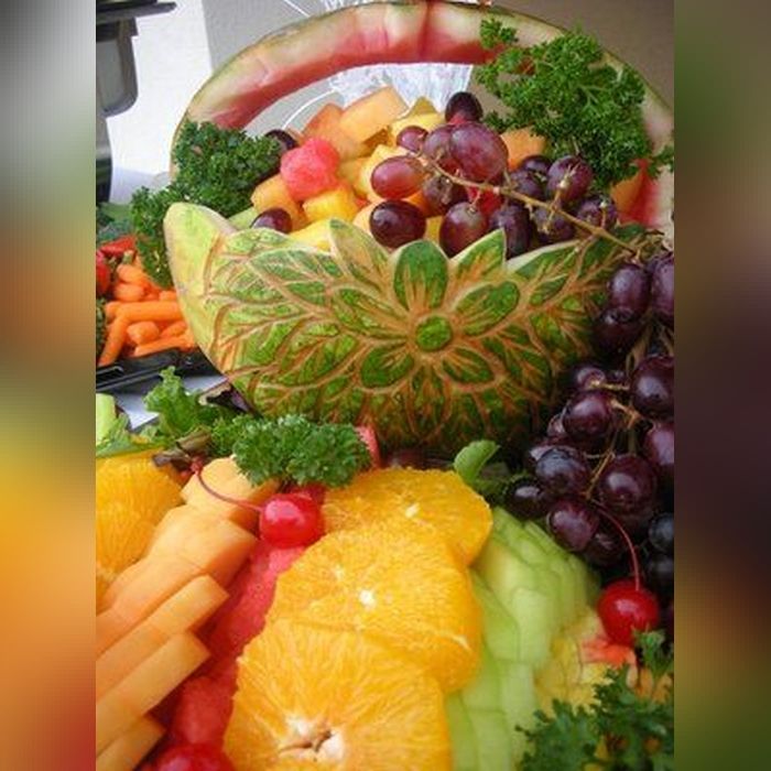 تزیین میوه شب یلدا برای مدرسه