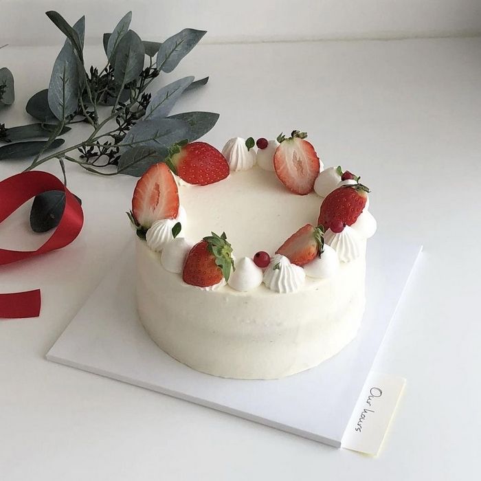 تزیین کیک با میوه