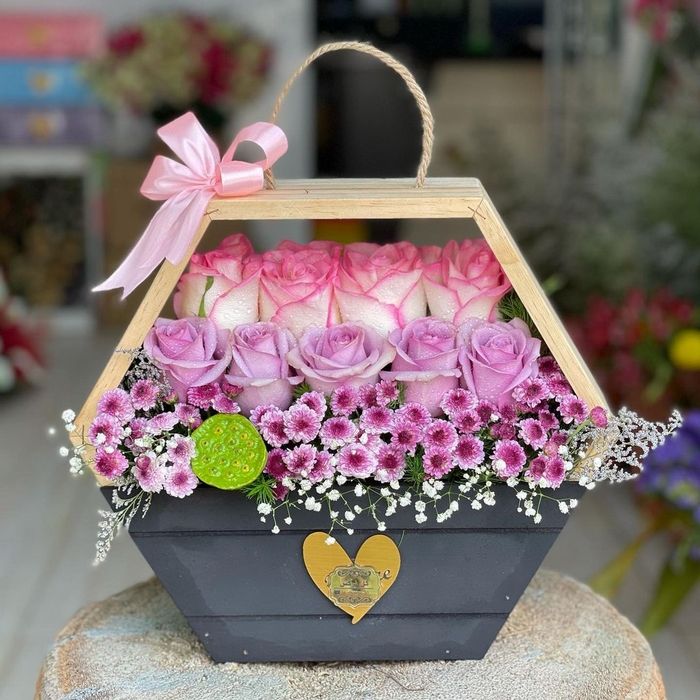 عکس گل و شیرینی مراسم خواستگاری فیک