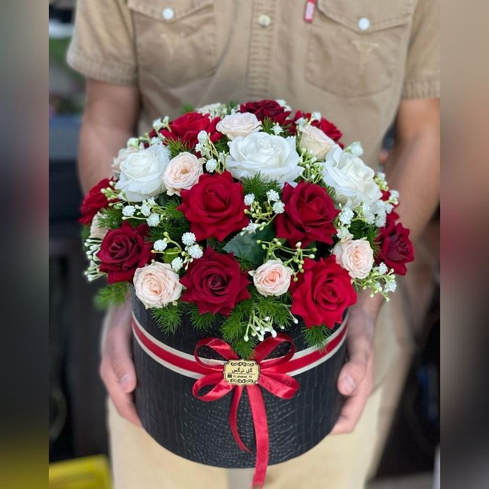 عکس گل و شیرینی مراسم خواستگاری فیک