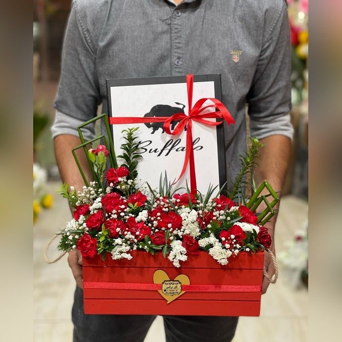 عکس گل و شیرینی مراسم خواستگاری فیک