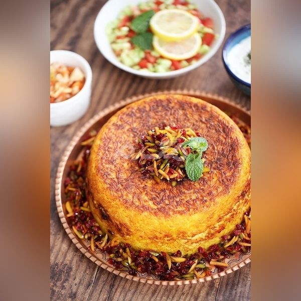 تزیین ته چین 1401 | تزیین ته چین گوشت | تزیین ته چین مرغ | عکس ته چین مرغ مجلسی