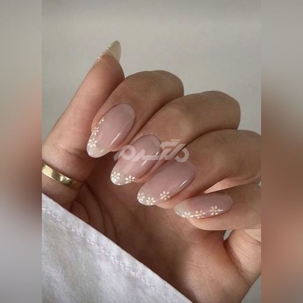 مدل ناخن طرح شکوفه 1401 | طرح شکوفه بهاری روی ناخن | ناخن طرح شکوفه
