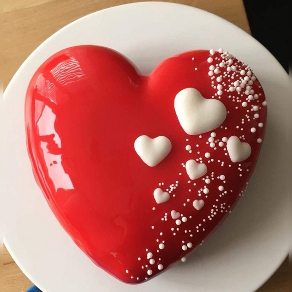 تزیین کیک به شکل قلب 1401 همراه با ژل و بدون ژل [پیشنهاد ویژه]