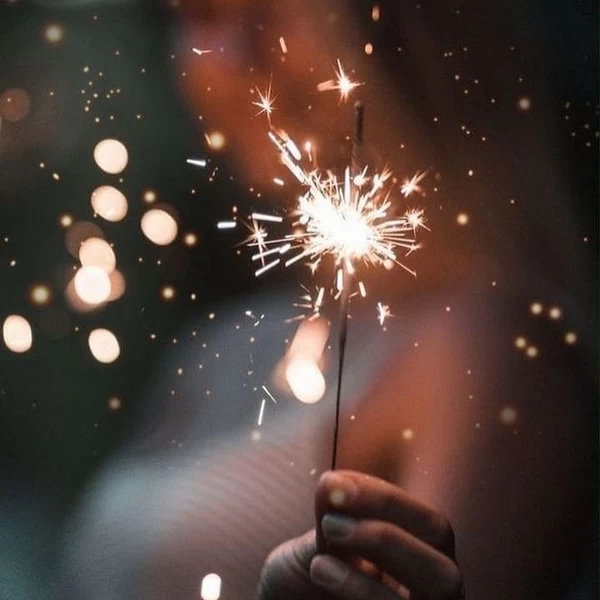 پروفایل جدید دخترانه 2023 | عکس پروفایل جدید دخترانه شیک | عکس دختر لاکچری برای پروفایل