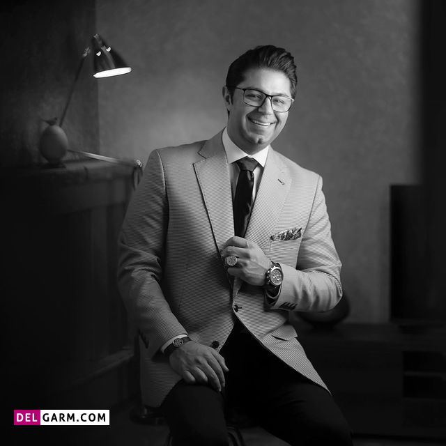 دانلود آهنگ آعوش دلتنگی هام / حجت اشرف زاده به جای من زخم خوردی