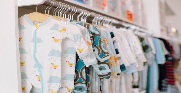 5 فاکتور مهم که هنگام انتخاب لباس برای نوزاد باید در نظر داشت