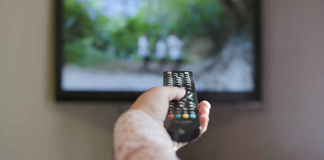 چرا تلویزیون روشن نمی شود؟ (دلایل و راهکارها)