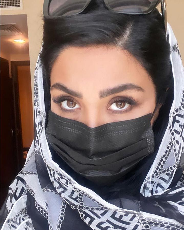 کار خطرناک بازیگر زن معروف در خودرو شخصی اش !!!