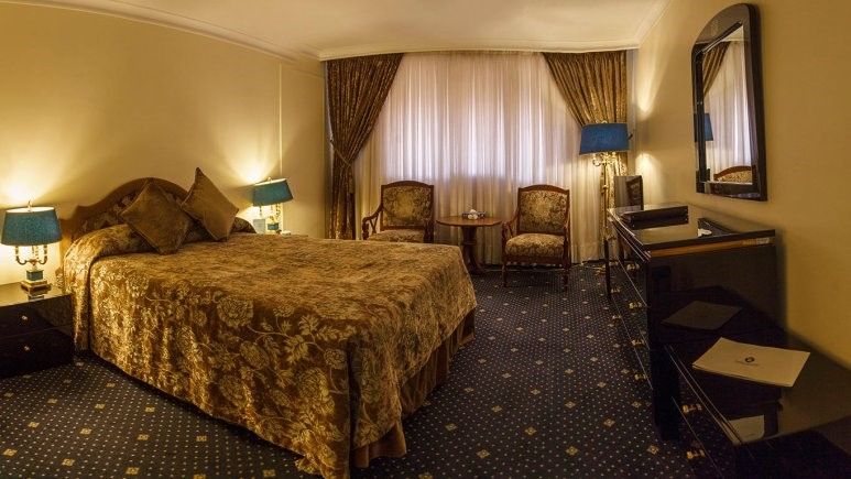  اتاق دو تخته دابل هتل لاله تهران