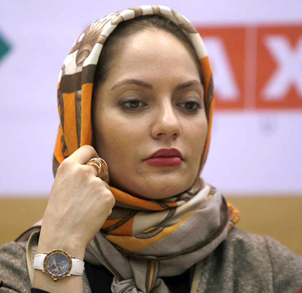 مهناز افشار.