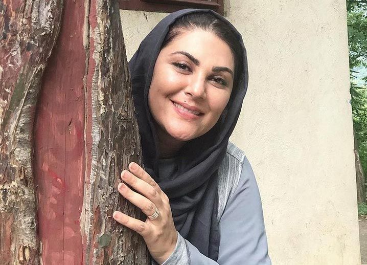 دلتنگی شدید خانم بازیگر برای برادر معروفش !