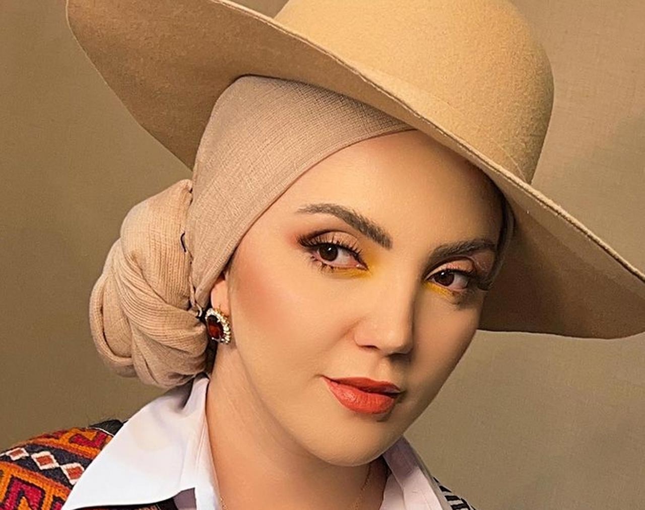 استایل باورنکردنی خواننده معروف و خوش صدای ترک در تهران !!